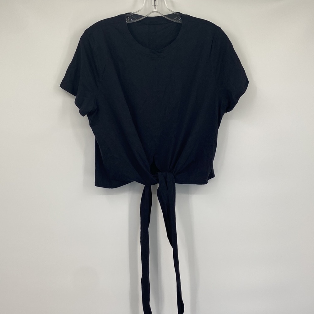 Lululemon Black Short Sleeve Tie Front Cropped Top Shirt